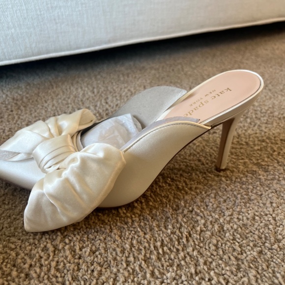 Kate Spade  Sheela heels. BRAND NEW SIZE 6 - Picture 4 of 8